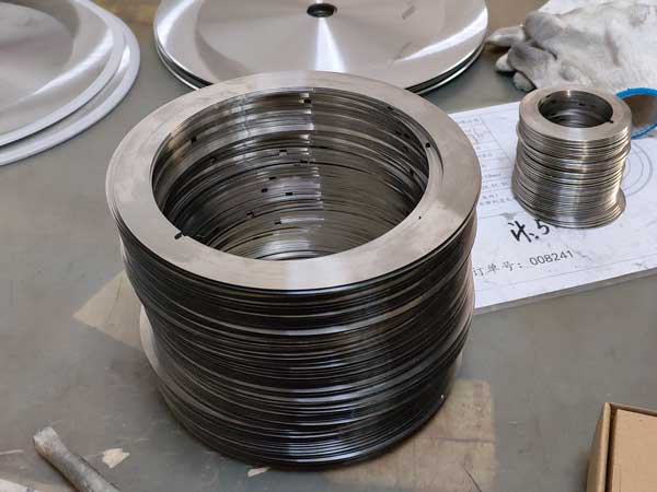 M&aacute;quina de corte de carburo de tungst&ecirc;nio faca l&acirc;mina circular industrial para corte de cart&atilde;o para f&aacute;bricas 3